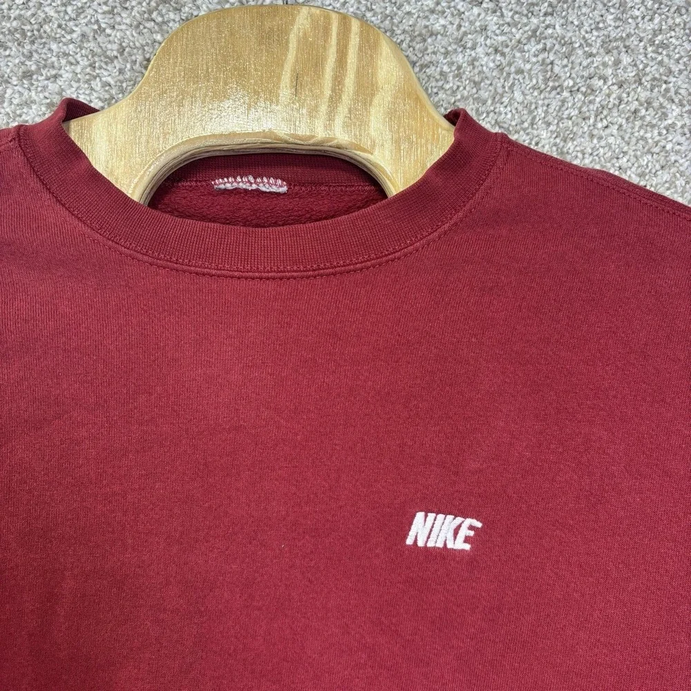 Nike Vintage Mens Large Red Fleece Crewneck Pullover Embroidered Logo Sweatshirt
